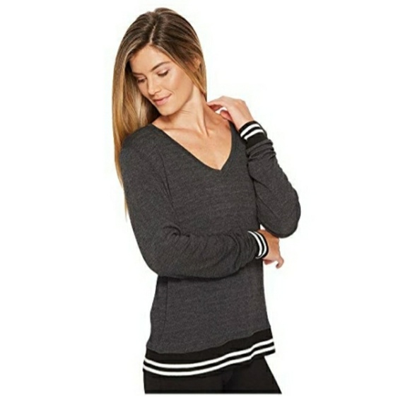 NWT Spiritual Gangster "In Love We Trust" V Neck - Picture 4 of 8